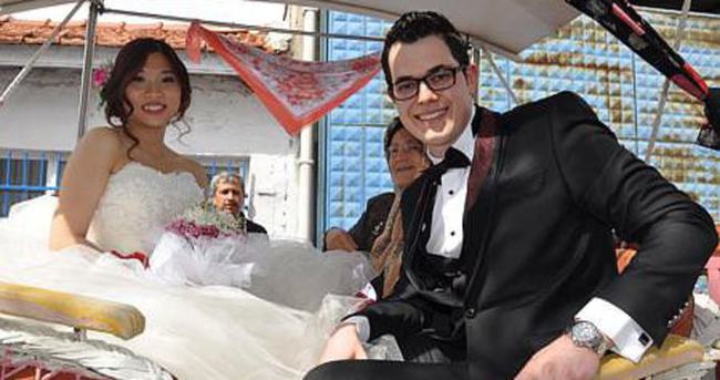Hong Konglu geline Türk usulü düğün