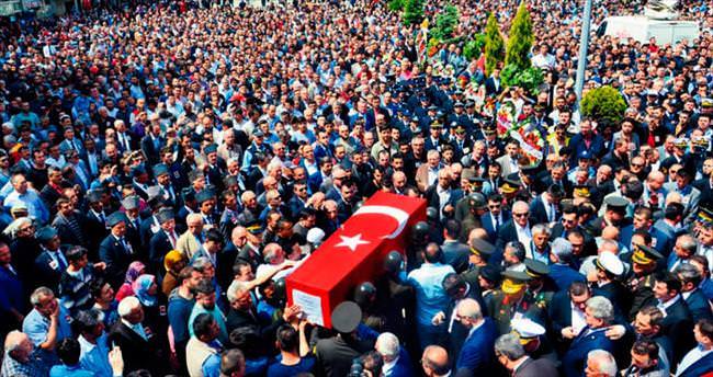 Şehitlerimizi uğurladık