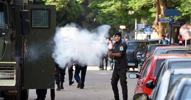 Mısır’da silahlı saldırı: 8 polis hayatını kaybetti