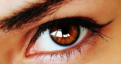 Açık renkli gözlere sahipseniz risk altında olabilirsiniz