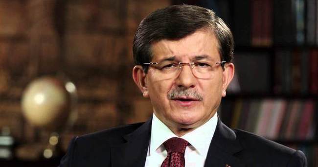 Başbakan Davutoğlu, megafonla helallik istedi