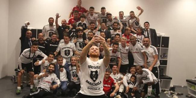 Beşiktaş’tan şampiyonluk selfie’si