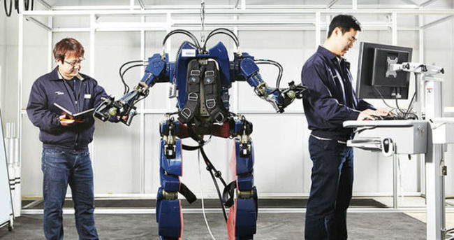 Hyundai, giyilebilir robot yaptı!
