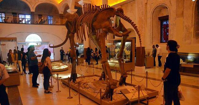 2,5 milyon yıllık fosiller ziyaretçilerini bekliyor