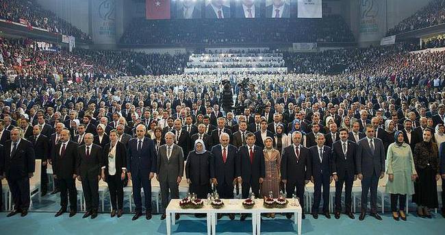 AK Parti MKYK’da 26 yeni isim