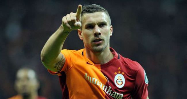 Galatasaray’ın gol yükünü Podolski çekti