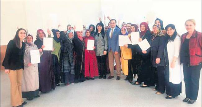 Altındağ’ın çalışkan kadınlarına sertifika