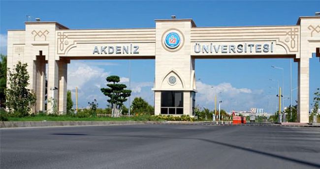 Akdeniz Üniversitesi’nde 75 kişi gözaltına alındı