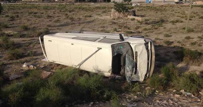 Konya’da minibüs devrildi: 8 yaralı