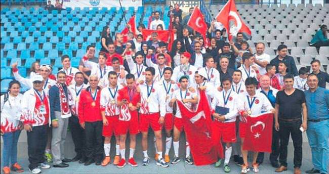 Deneme Anadolu Lisesi Avrupa şampiyonu