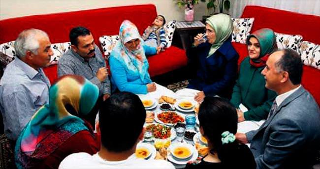 Emine Erdoğan’dan sürpriz iftar ziyareti