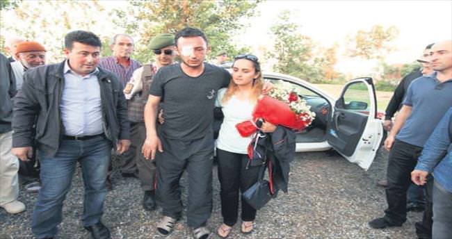 Çukurca gazisi Samsun’da çiçeklerle karşılandı