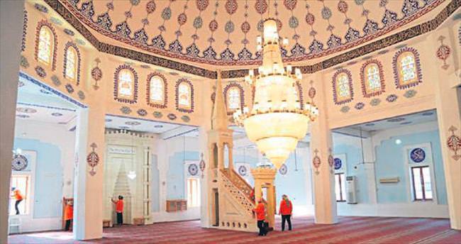 Yüreğir’in camileri ramazanda da temiz