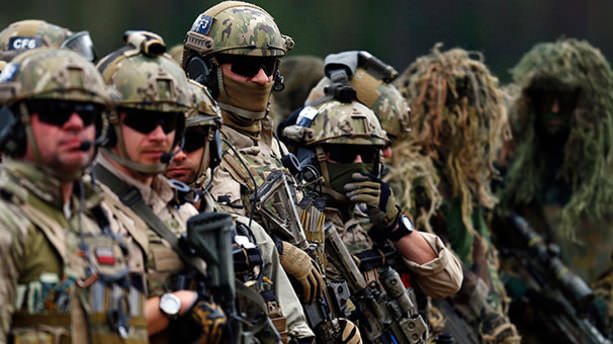 ’NATO IŞİD ile mücadele için sahaya iniyor