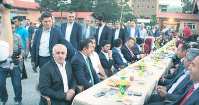 AK Parti Ankara İl Başkanlığı Hakkâri’de 300 kişiye iftar verdi
