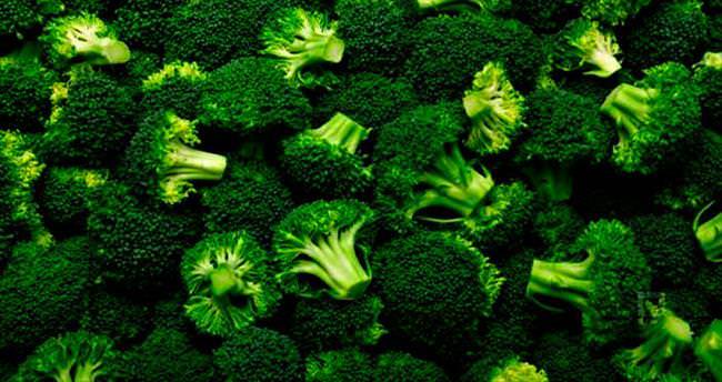 Kansere karşı brokoli lahana ve marul yiyin