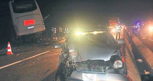 Akhisar’daki kazada 11 kişi yaralandı