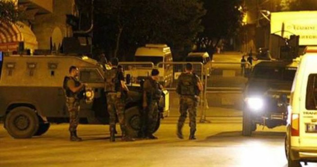 Van’da zırhlı polis aracına roketatarlı saldırı