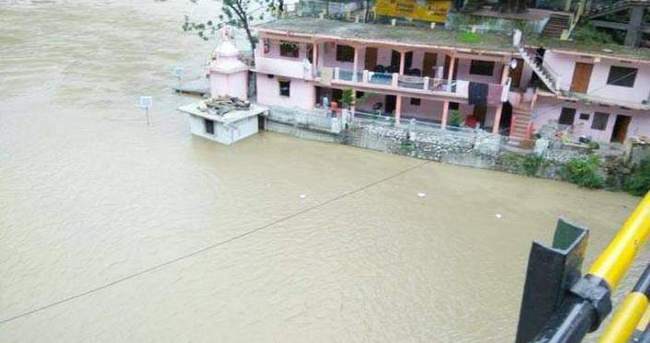 Hindistan’da şiddetli yağışlar