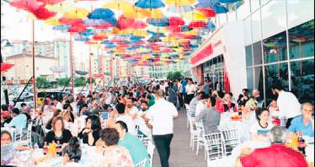 Köşk Sosyete Pazarı’ndan bin kişilik iftar