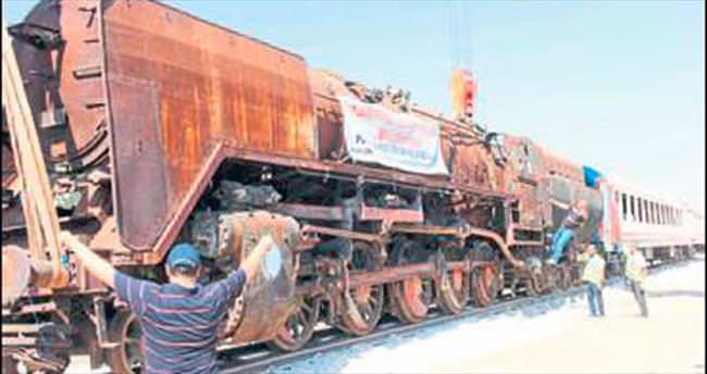 Soma lokomotifleri Gaziantep yolcusu