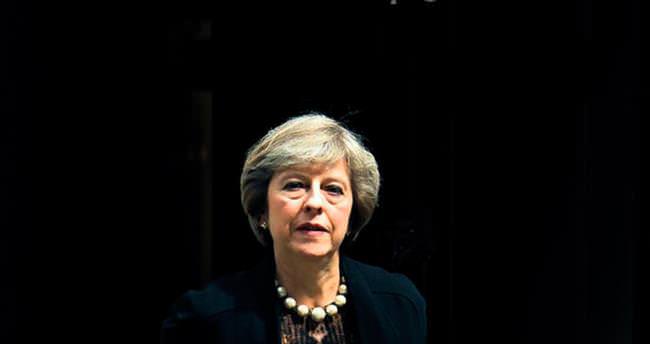 İngiltere kadın başbakana hazırlanıyor
