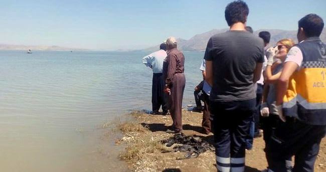 Elazığ’da baraj gölüne giren 2 genç kayboldu
