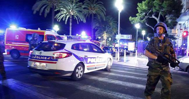 Fransa’daki terör saldırısının ardından Beyaz Saray’dan ilk açıklama