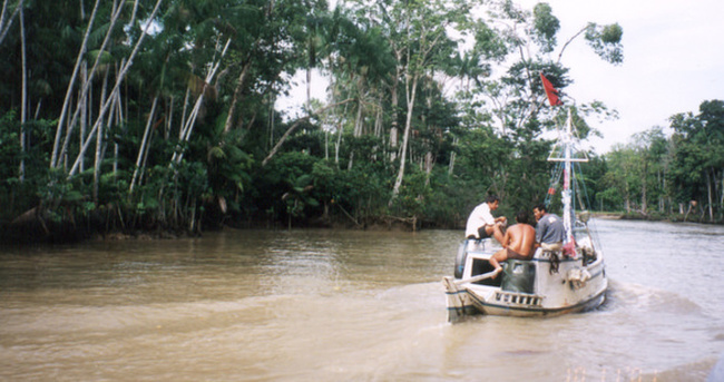 Amazon Nehri’nde silahlı soygun