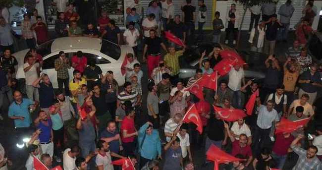 İstanbul’da vatandaşlar sokağa döküldü