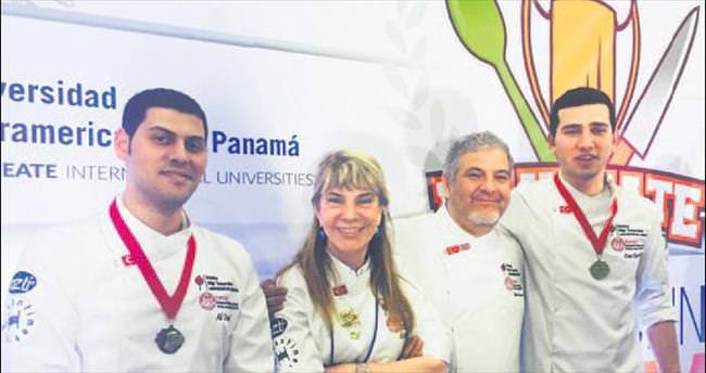 Gastronomi öğrencileri Panama’da madalya aldı