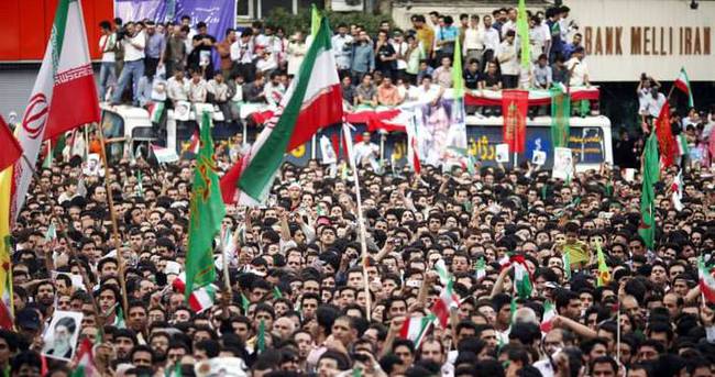 İran’da Sünniler ayaklandı