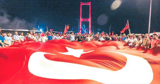 İstanbul’da yüzbinler Boğaziçi’ne aktı