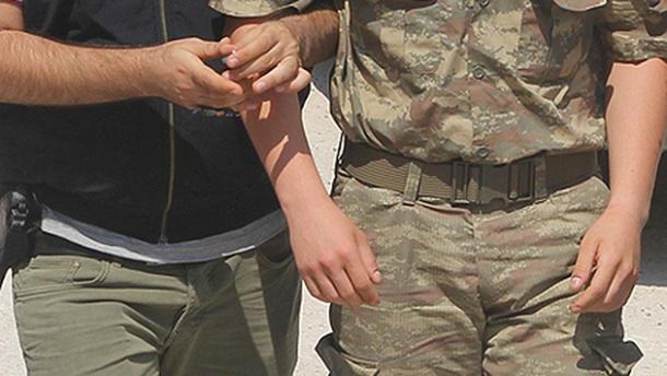 Elazığ’da 19 asker daha tutuklandı!