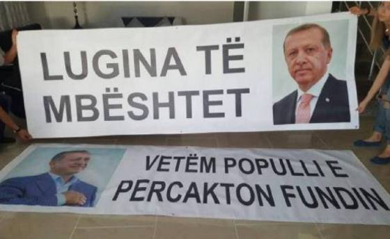 Sırbistan’dan Erdoğan’a destek