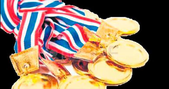 Türkiye üç tanesi altın toplam 10 madalya alır