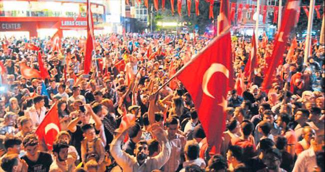 Akdoğan: Milletimizin Çanakkale ruhu sürüyor