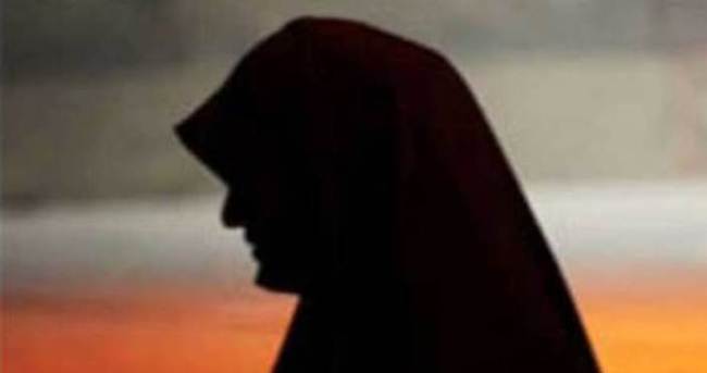 Peçesini açmayan Müslüman kadın dükkandan kovuldu
