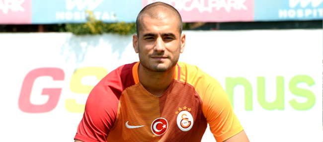 Eren Derdiyok Galatasaray’a imzayı attı