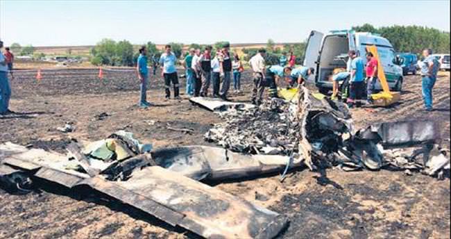 Çorlu’da eğitim uçağı düştü: 2 ölü
