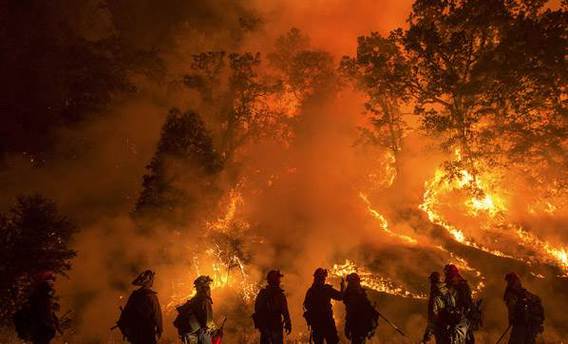 California’daki yangın yayılıyor