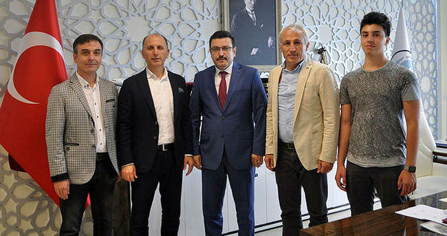 Muharrem Usta’dan Başkan Gümrükçüoğlu’na ziyaret