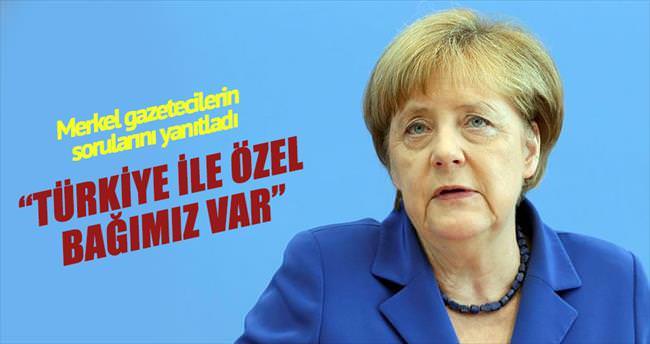 Merkel: Türkiye ile özel bağımız var