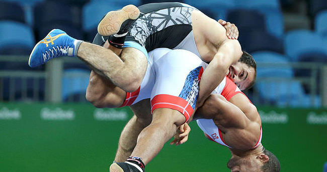 Mustafa Kaya ve İbrahim Bölükbaşı olimpiyatlara veda etti