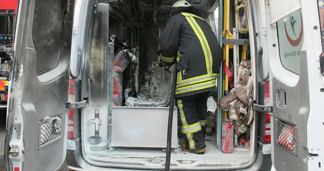 Hasta taşıyan ambulansta yangın