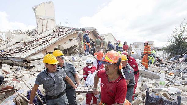 İtalya’daki depremde ölenlerin sayısı 247’ye çıktı