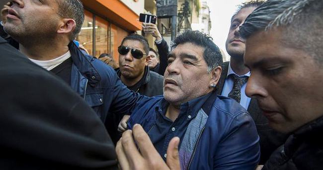 Maradona’ya ülkesinde soğuk duş