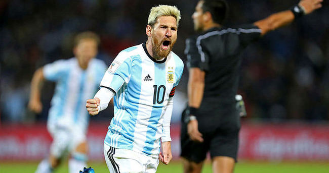 Messi, Arjantin’e golle döndü