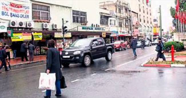 Melih Abi: Tarsus’ta vatandaşlar Adana caddesine kasis istiyor