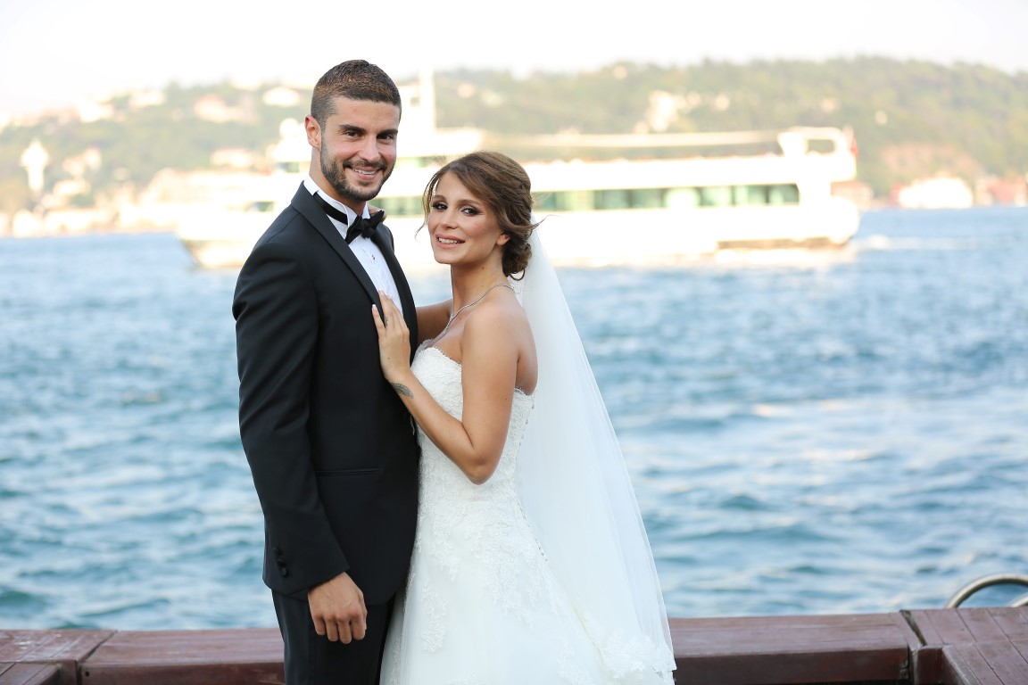Berk Oktay ve Merve Şarapçıoğlu boşanıyor mu Berk Oktay ve Merve Şarapçıoğlu boşanıyor mu